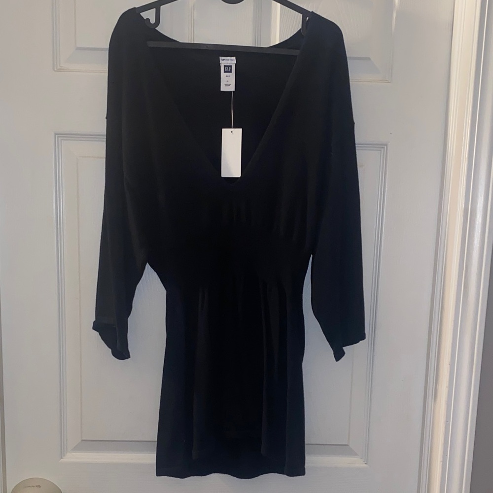 Vintage Gap Black V-Neck Lightweight Sweater